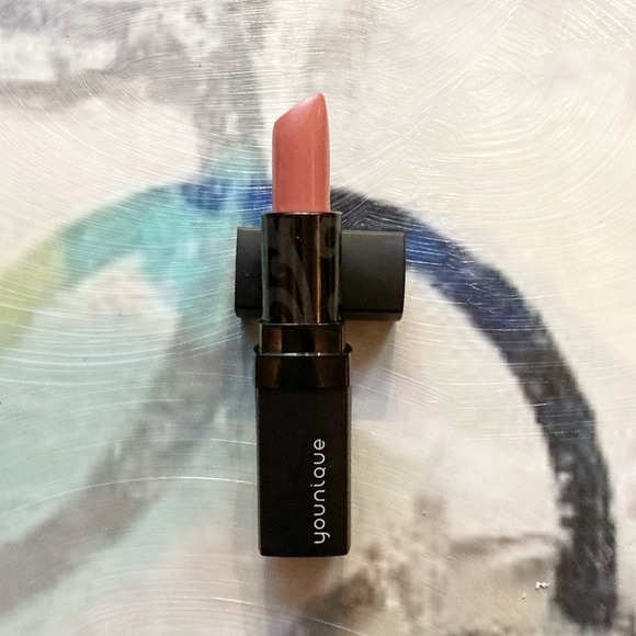 Younique Lipstick in Upscale Shimmer Pink